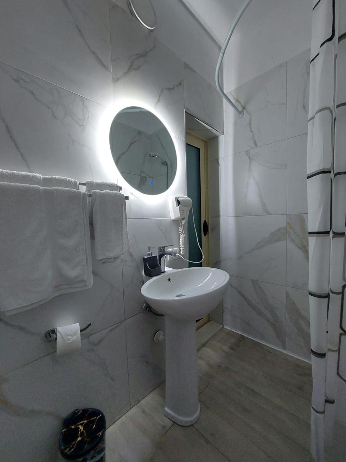 Vlorë Godard Apartments מראה חיצוני תמונה